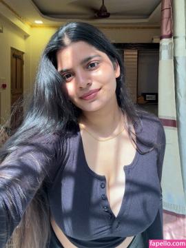 Anushka Deokate / _anushkadiariess_ / yourstrulyanushkaa Nude Leaks - Fapello — photo 31 of 155