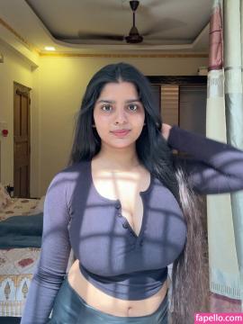 Anushka Deokate / _anushkadiariess_ / yourstrulyanushkaa Nude Leaks - Fapello — photo 36 of 155