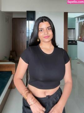 Anushka Deokate / _anushkadiariess_ / yourstrulyanushkaa Nude Leaks - Fapello — photo 90 of 155
