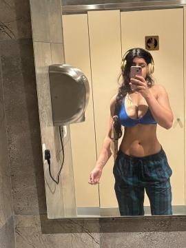 Apoorva Tripathi / apoorva.tripathii / apoorvaaa161 / based_n_blunt Nude Leaks - Fapello — photo 20 of 21