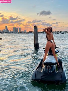 Ivana Knoll / knolldoll Nude Leaks OnlyFans - Fapello — photo 835 of 854