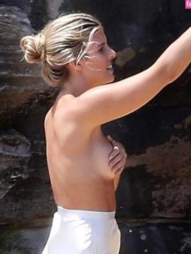 Natasha Oakley / NatashaOakleyFan / Tashoakley Nude Leaks OnlyFans - Fapello — photo 9 of 1244