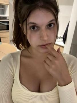 CCashley / cc.ashley / uashleypink Nude Leaks OnlyFans - Fapello — photo 5 of 11
