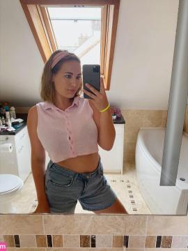 Aisling Norman / aislingnorman Nude Leaks - Fapello — photo 28 of 49