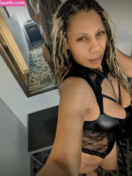 jennyluxe / jennyluxebraids Nude Leaks OnlyFans - Fapello — photo 8 of 46
