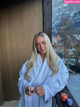 Katie Proctor / katieproctor.x / katieproctorx Nude Leaks - Fapello — photo 39 of 45