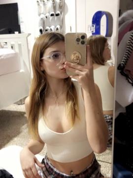 Katie Nilsen / katie.ee / katie.kat32 / katie.nilsen / katie_kat_32 Nude Leaks OnlyFans - Fapello