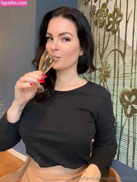 simonaauteri / simonafree Nude Leaks OnlyFans - Fapello — photo 48 of 57