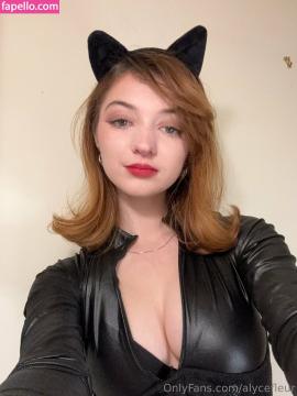 Alyce Fleur / Lolwhatgod / aly.dieu / alycefleur Nude Leaks OnlyFans/Patreon - Fapello — photo 261 of 384