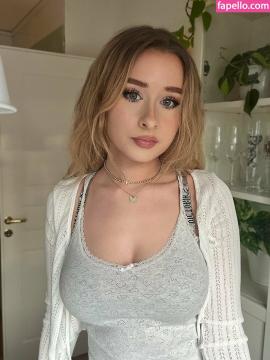 Elina Twitch Nude Leaks - Fapello — photo 2 of 7