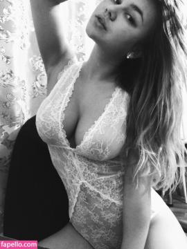 elinasexychick / marusska74 Nude Leaks - Fapello — photo 13 of 15
