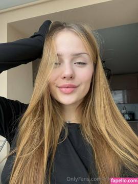 elena.rackova / ellenprincess Nude Leaks OnlyFans - Fapello — photo 8 of 31