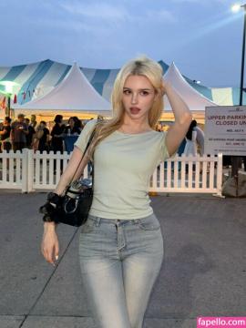 Elina Karimova / elina_4_22 / elinakarimova25 Nude Leaks OnlyFans - Fapello — photo 10 of 315
