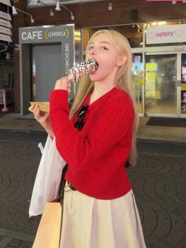 Elina Karimova / elina_4_22 / elinakarimova25 Nude Leaks OnlyFans - Fapello — photo 18 of 315