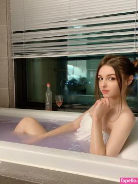 Elina Karimova / elina_4_22 / elinakarimova25 Nude Leaks OnlyFans - Fapello — photo 200 of 315