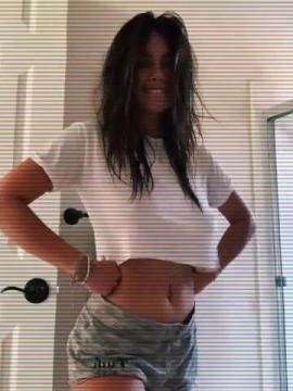 Emily Ellanah / emily.ellanah / emilysalch Nude Leaks OnlyFans - Fapello — photo 15 of 25