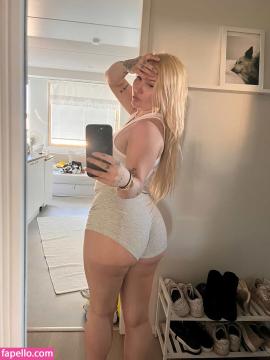 ellailonaaa / ellailonaaaa Nude Leaks OnlyFans - Fapello — photo 28 of 76