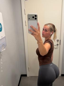 Miiileb / miiilleb Nude Leaks - Fapello — photo 20 of 61
