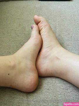 Petite Piggie / petitepiggiesvip Nude Leaks OnlyFans - Fapello