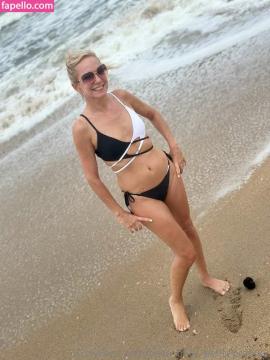 Bella Bare / bellabare1andonly / petiteprofessorxxx / petiteprofxxx / professorbellabare Nude Leaks OnlyFans - Fapello — photo 19 of 52