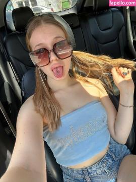milastauffer__ / petite_mila Nude Leaks OnlyFans - Fapello — photo 25 of 56