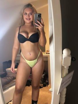 Petiteirishx / kyrahxxx / petiteirishprincessxxx / petiteirishxo Nude Leaks OnlyFans - Fapello — photo 2 of 41