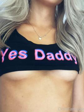 Sarah Unicorn / sarah_theunicorn / sarahunicorn Nude Leaks OnlyFans - Fapello — photo 1 of 19