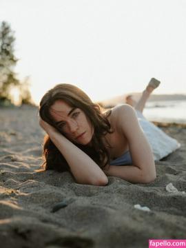 Sarah Desjardins / SarahDesjardins Nude Leaks - Fapello — photo 6 of 150