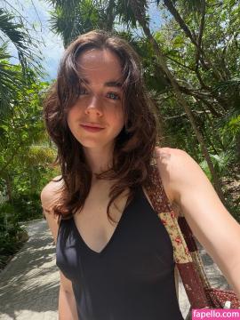 Sarah Desjardins / SarahDesjardins Nude Leaks - Fapello — photo 35 of 150