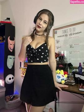 Avery Petite / avery.petite / averypetite Nude Leaks OnlyFans - Fapello — photo 16 of 21
