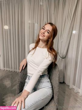 elly-petite / petiteelli_secret Nude Leaks OnlyFans - Fapello