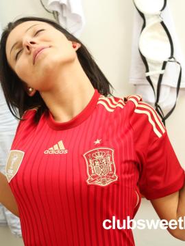 Spanish football player with great boobs — photo 5 of 24