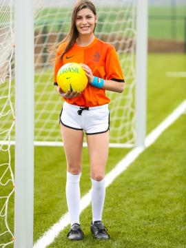Hot Dutch football player — photo 1 of 24