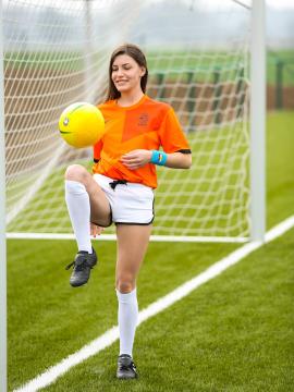 Hot Dutch football player — photo 2 of 24