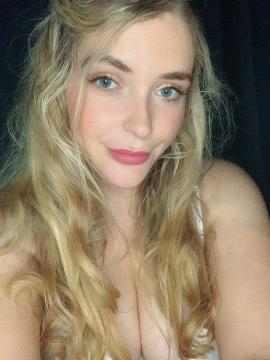 OnlyFans - Daisy Hall / @dhallxox — photo 131 of 150
