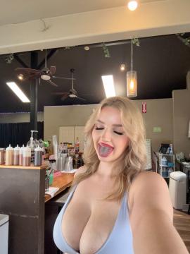 OnlyFans - Dee / @baristaa_dee — photo 85 of 127
