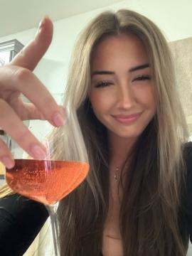 OnlyFans - Princess Willow / @armadillow3s — photo 5 of 100