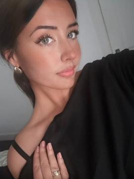 OnlyFans - Princess Willow / @armadillow3s — photo 9 of 100