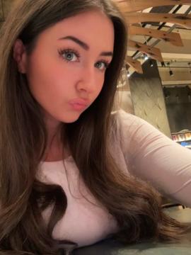 OnlyFans - Princess Willow / @armadillow3s — photo 34 of 100