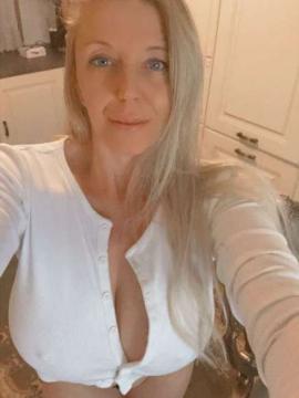 OnlyFans - Tunderose / @tunderose7 — photo 56 of 275
