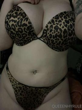 OnlyFans - QUEENHYRULE / @queenhyrule — photo 38 of 256