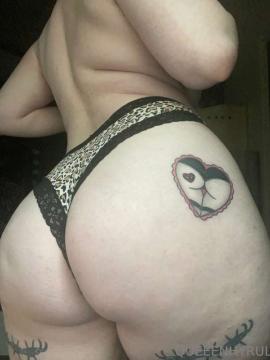OnlyFans - QUEENHYRULE / @queenhyrule — photo 89 of 256