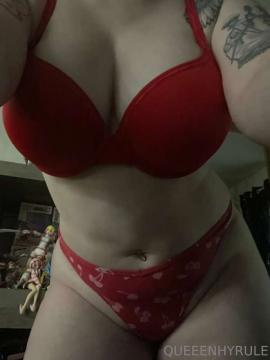 OnlyFans - QUEENHYRULE / @queenhyrule — photo 106 of 256