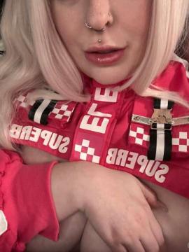 OnlyFans - QUEENHYRULE / @queenhyrule — photo 109 of 256