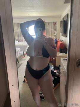 OnlyFans - QUEENHYRULE / @queenhyrule — photo 148 of 256