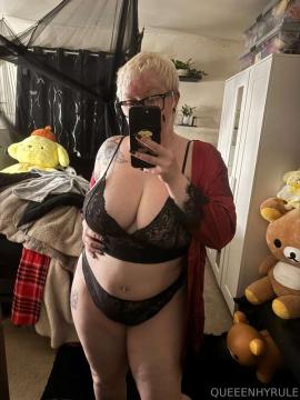 OnlyFans - QUEENHYRULE / @queenhyrule — photo 239 of 256