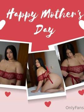 OnlyFans - u248566897 / @laracv — photo 37 of 434