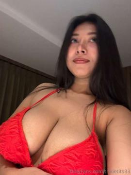 OnlyFans - Trixie / @trixietits33 - 34H — photo 37 of 45