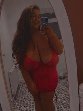 OnlyFans - Danielle / @mrsdanielle — photo 34 of 43