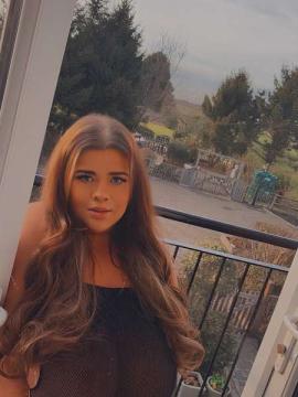 OnlyFans - Danielle / @mrsdanielle — photo 35 of 43